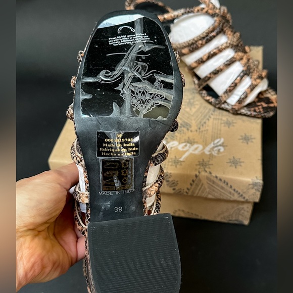NEW Free People Colette Cinched Block Heel Strappy Snake Print Sandals size 39 - Picture 4 of 11